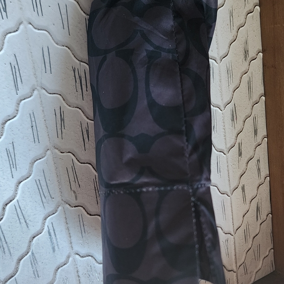 Coach Uv Protection Signature Mini Umbrella - Picture 7 of 8